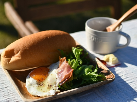 「BBQ」で満腹！貸切コテージでグランピングを満喫〜飲み放題＋朝食セット付〜